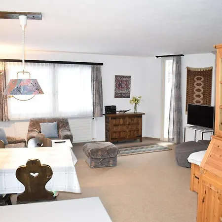 Arp (386 Bä) Ug Apartment